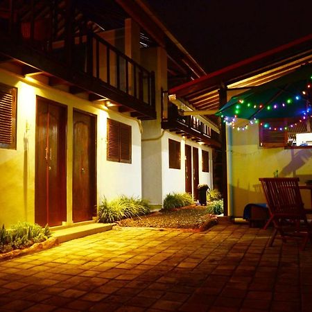 Capung Guesthouse Джимбаран Экстерьер фото